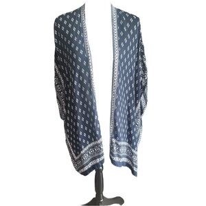 The Loft Navy & White‎ Floral Kimono One Size